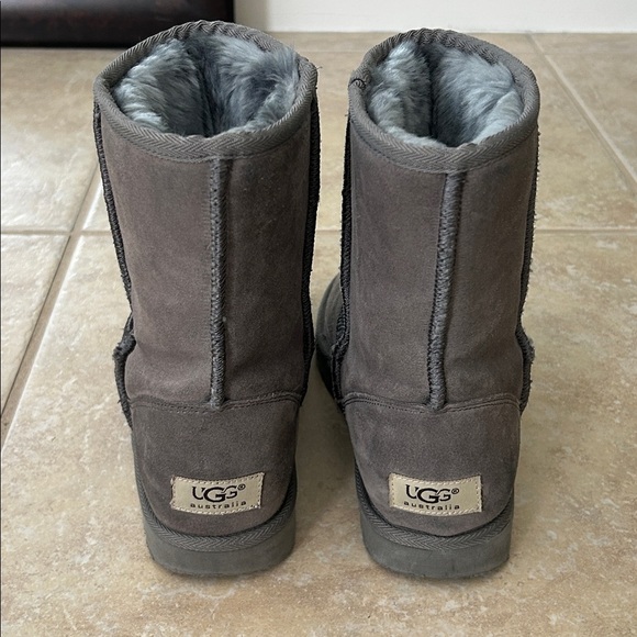 UGG Classic Short Boots Sheepskin 2010 Size 7 Twinface Water Repellent Cozy - Picture 2 of 8